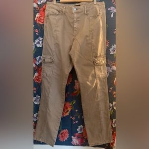 WHBM Cargo Pants with rhinestone details - super cute! 12L